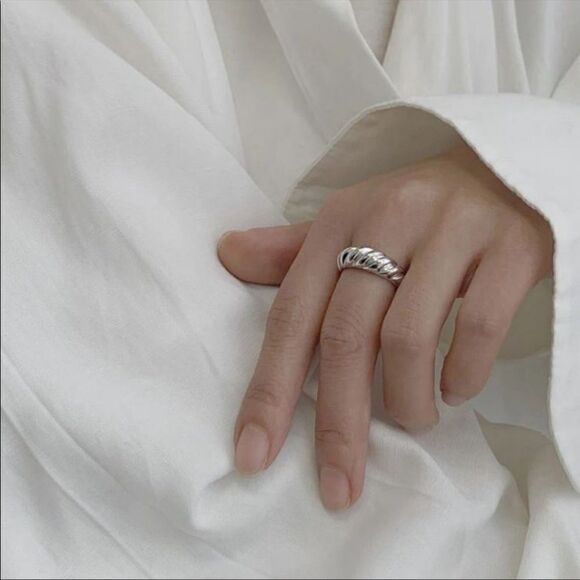 ✨New 925 Sterling Silver Dome Ring - Picture 2 of 4